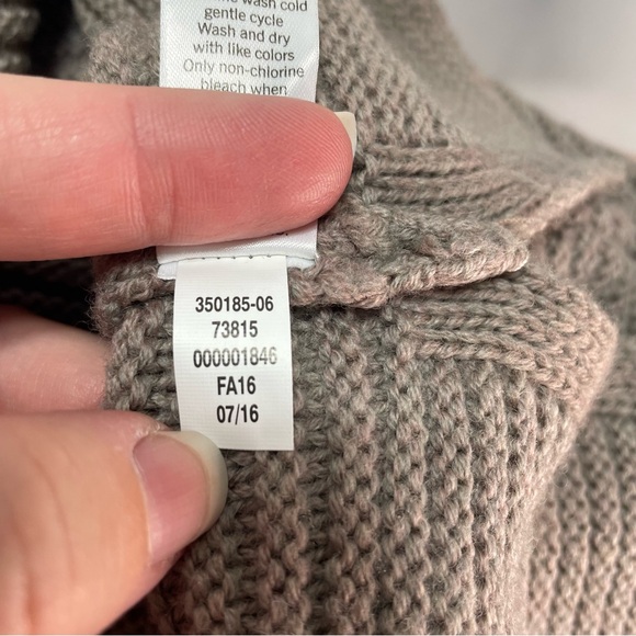 Athleta Lodge Pull Over Sweater 100% Merino Wool in Walnut Taupe Women's Size M - Picture 12 of 12